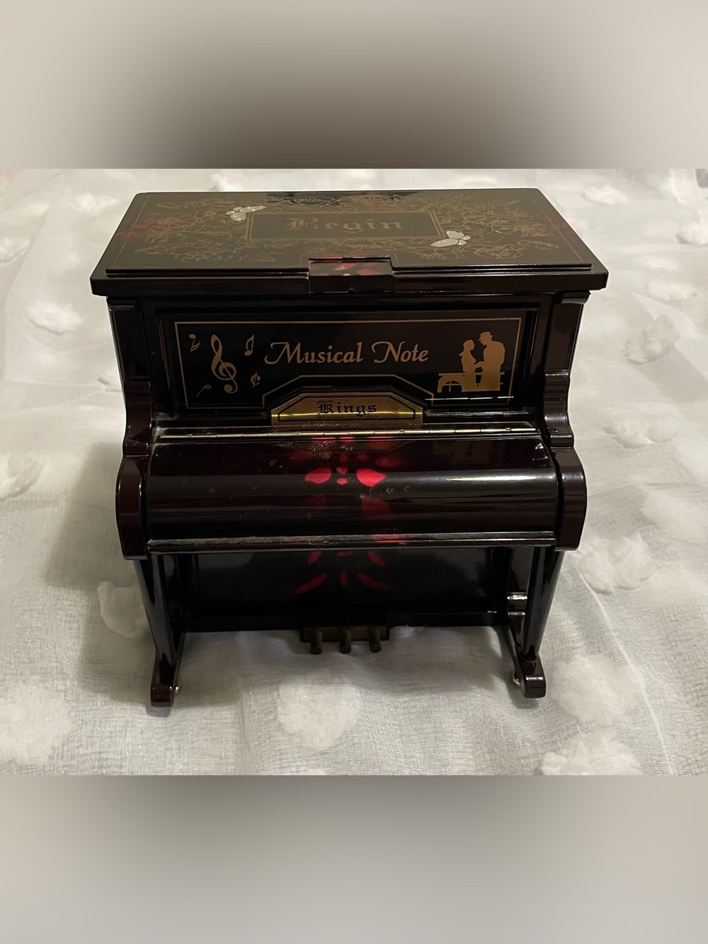 Kings “Begin” Music Box Piano Jewelry Box
